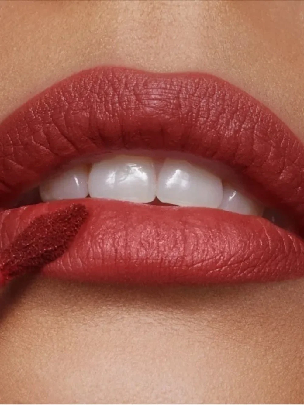 Charlotte Tilbury AIRBRUSH FLAWLESS LIP BLUR in WALK OF NO SHAME BLUR F/S NIB!